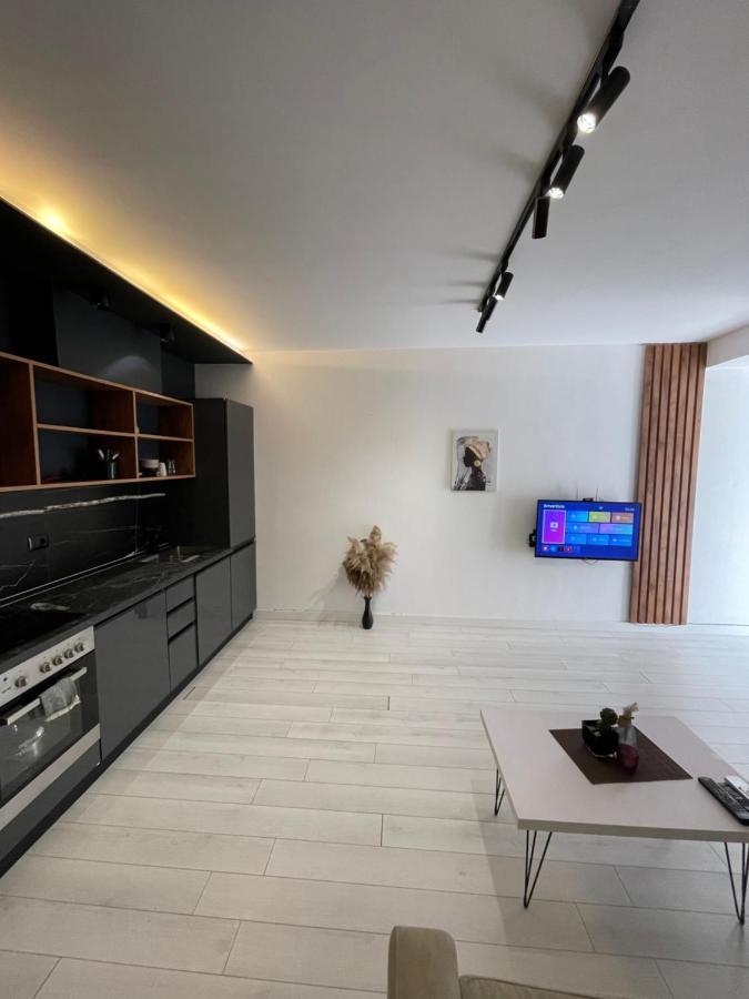 Your Apartment Tirana City Centre Ngoại thất bức ảnh